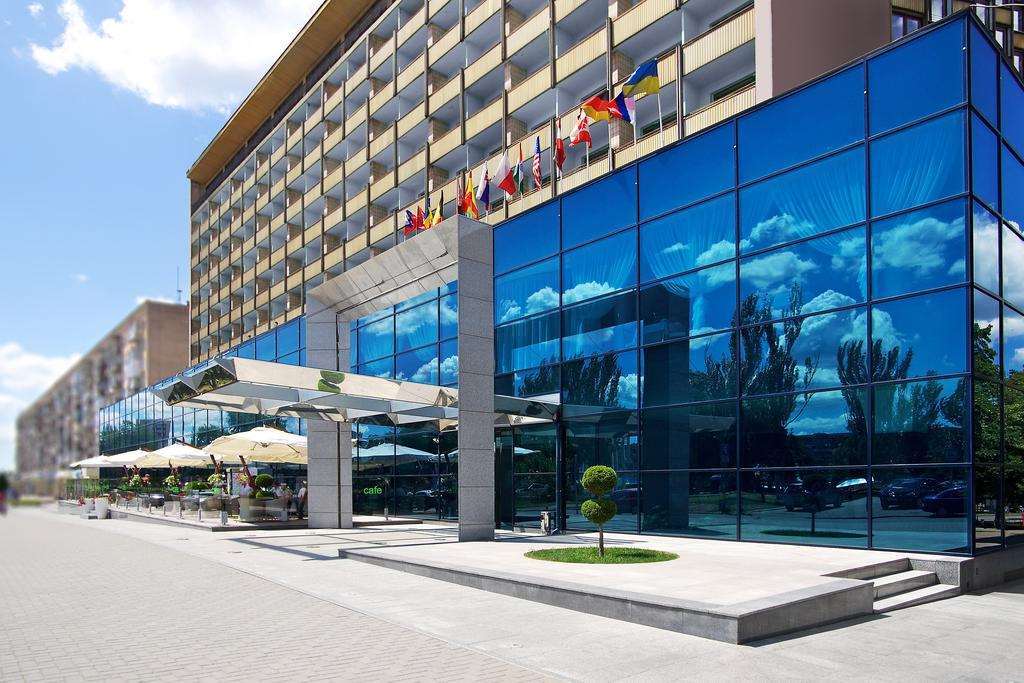国际旅行社酒店 Zaporizhia 外观 照片